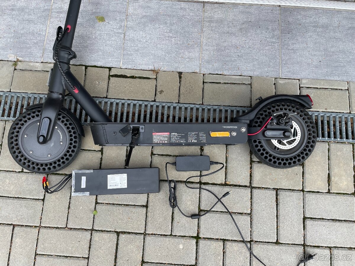 Prodám elektrokoloběžku Electric Scooter model E9MAX - 4