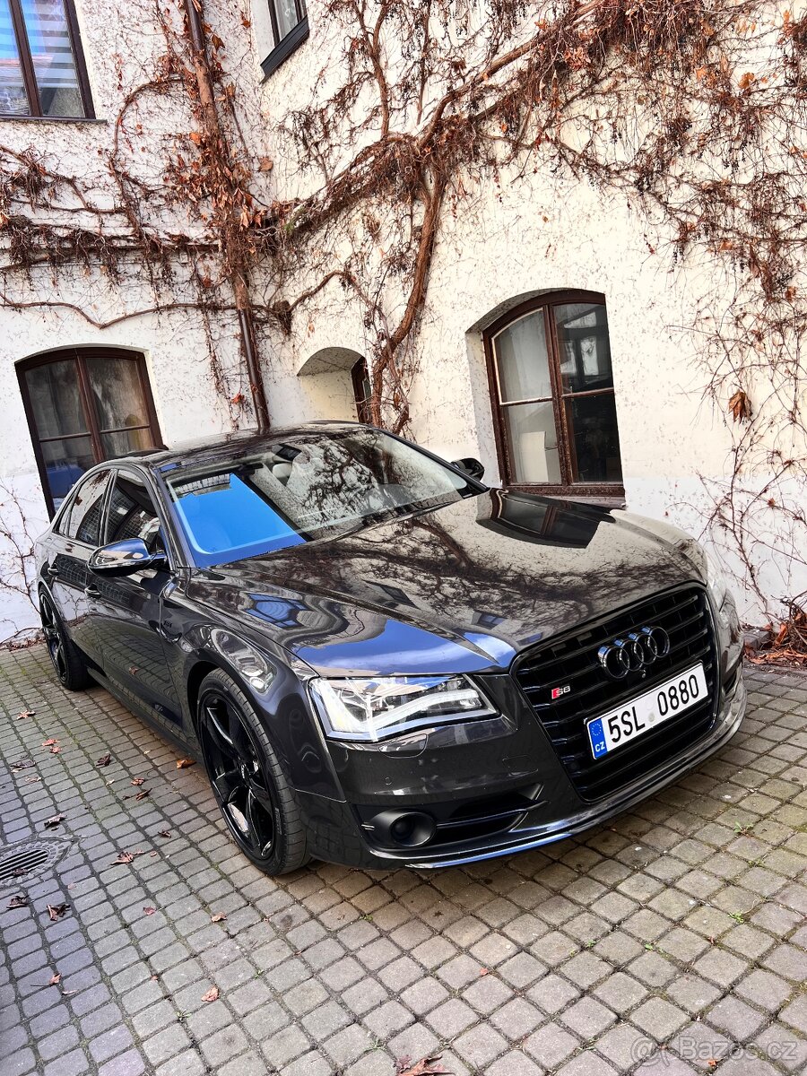 Audi S8 D4 V8 382 kW - 4