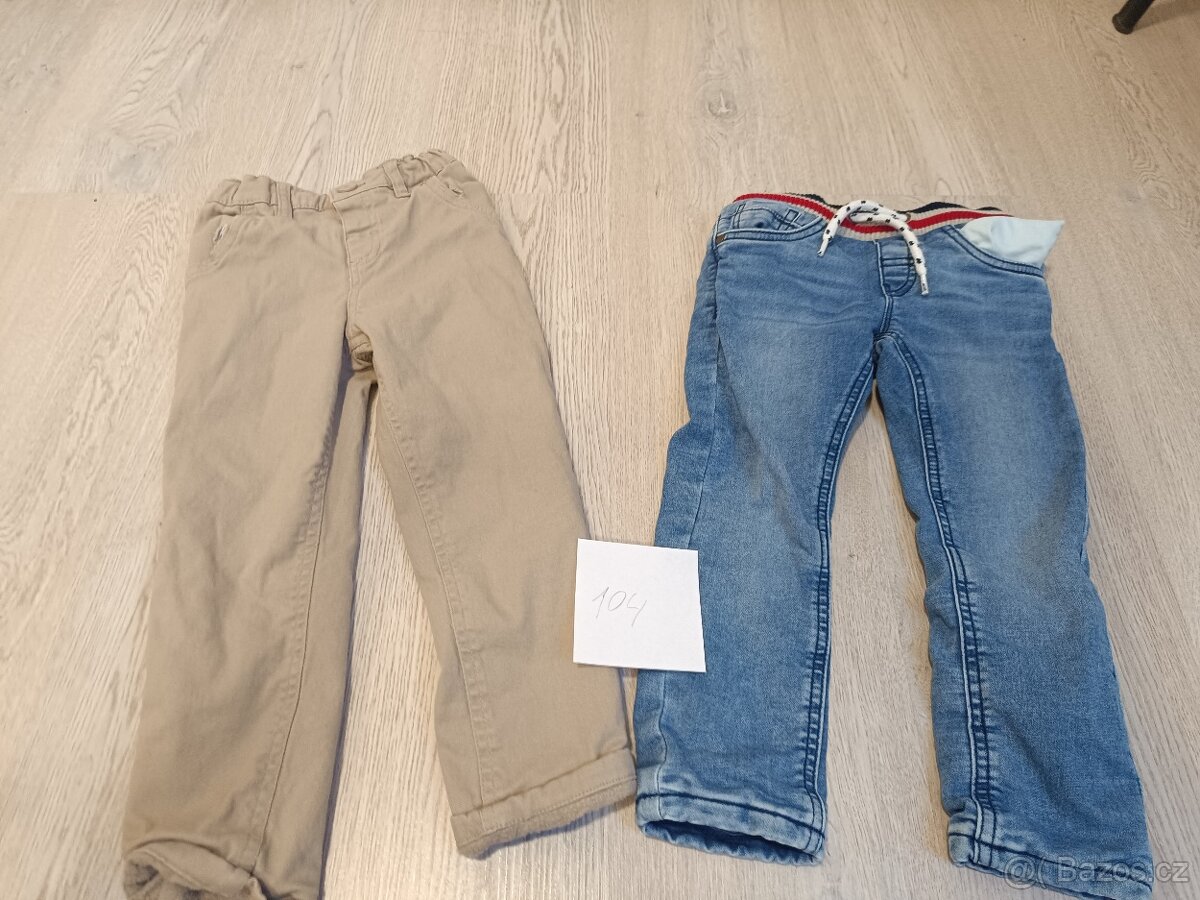 Oblečení a hračky - 4