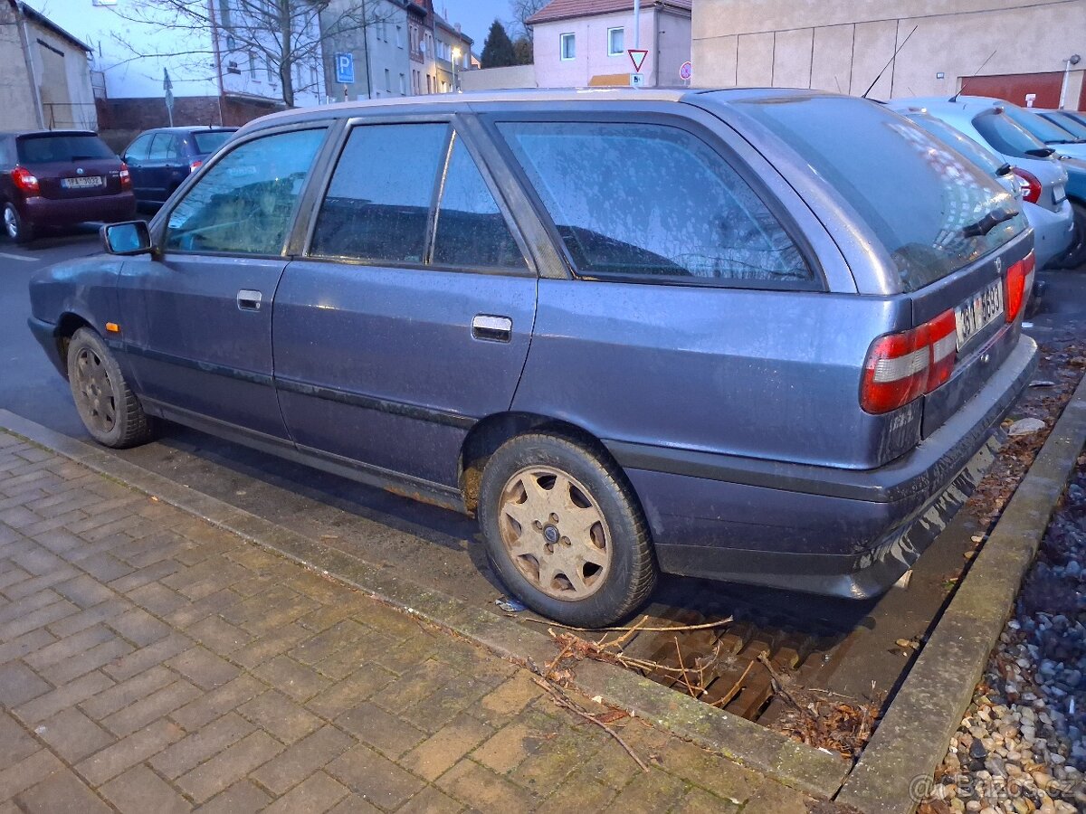 Lancia Dedra SW Rozprodam na dily - 4