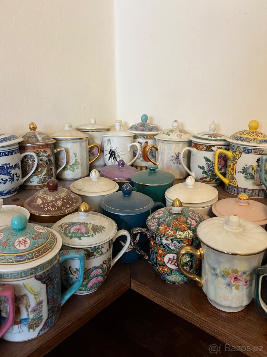 Sbírka porcelánových hrníčků - 4