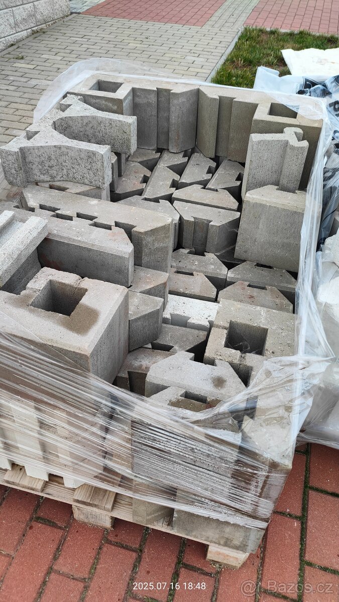 STAVOBLOCK Světle šedá hladká, bílá štípaná - 4