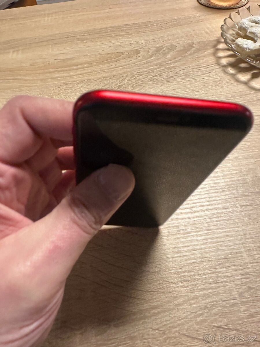 Prodám iPhone XR 64 GB red edice - 4