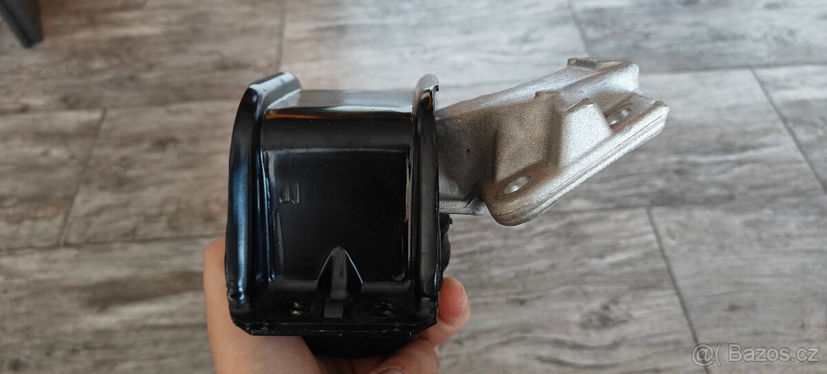 Držák motoru-silent blok - 4