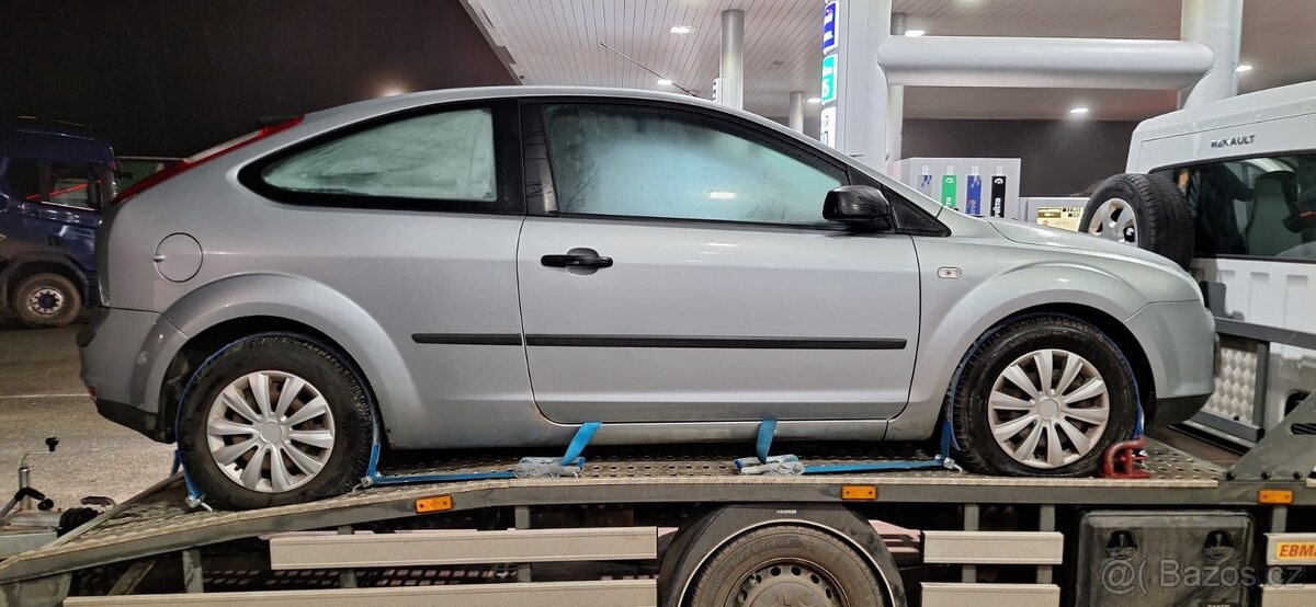 Ford Focus II 1,6 16V 85 Kw benzín - 4