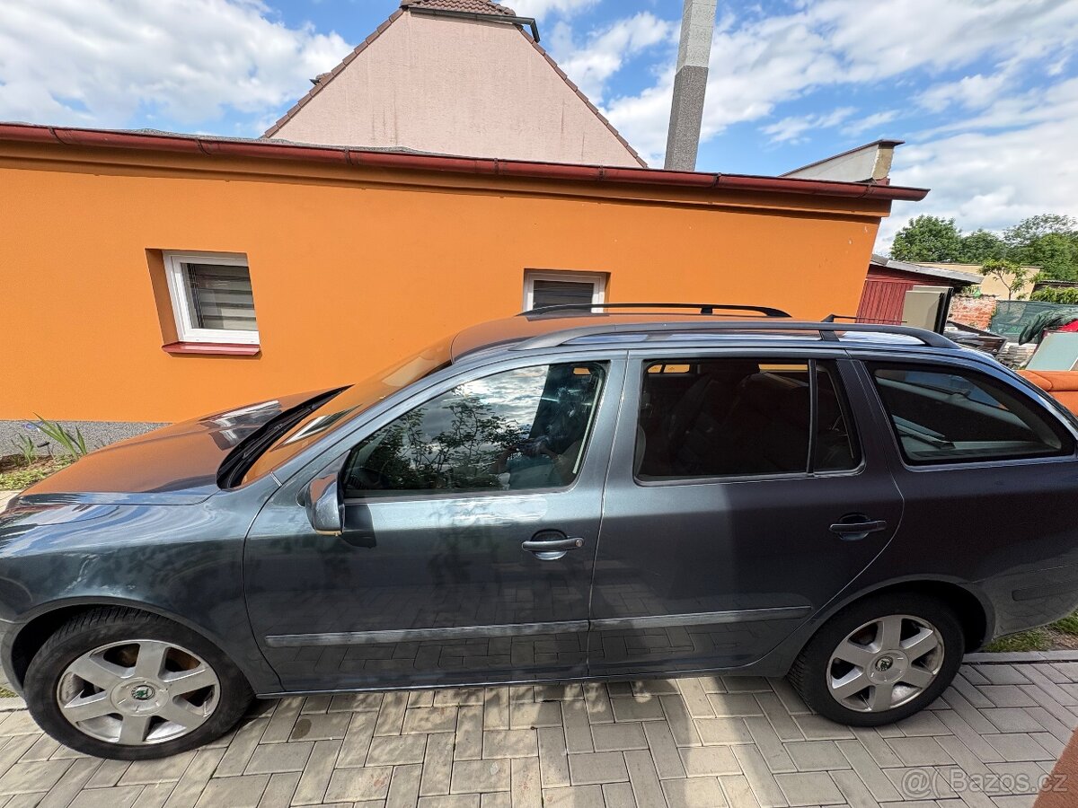 Škoda Octavia 2 FSI combi - 4