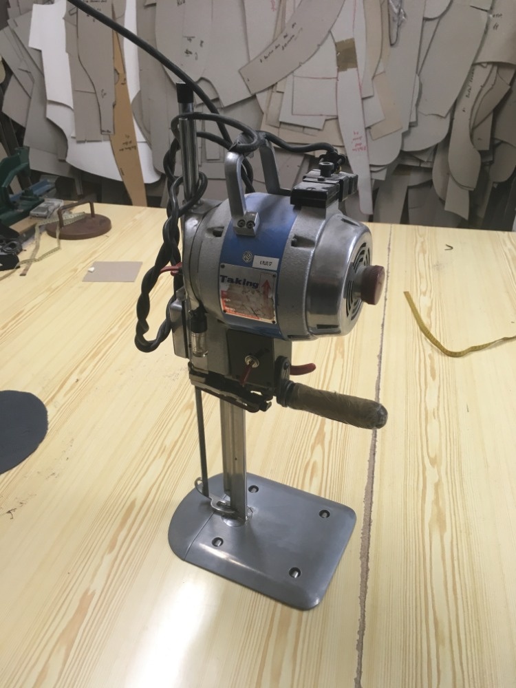 Průmyslový šicí stroj - 4