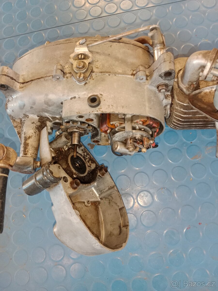 Motor pionýr - 4