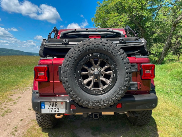 Jeep Wrangler Rubicon 392, 6.4 V8 HEMI 470HP