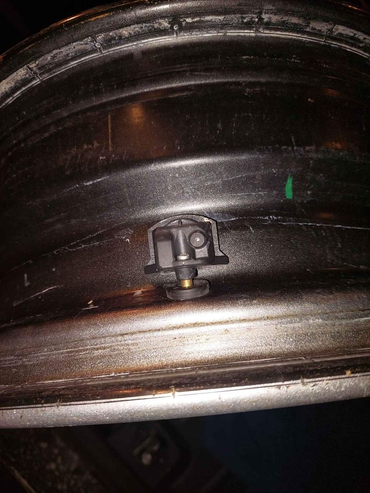 Plechové disky 4x R15 Renault - 4