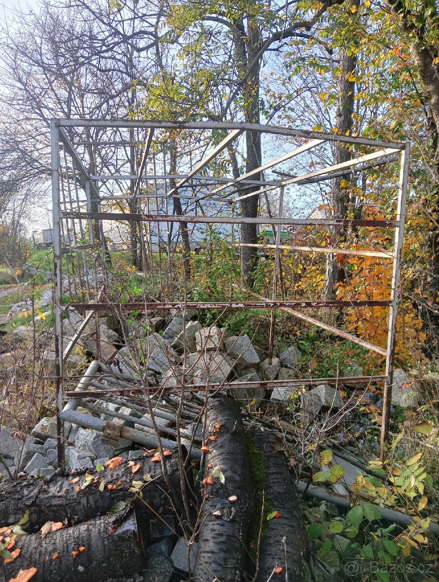 Prodám rámy plachty na přívěs Vezeko nebo Agados více kusů - 4