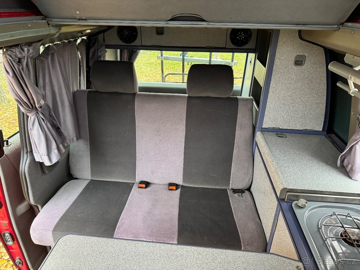 Interier/ nabytek California T4 - 4