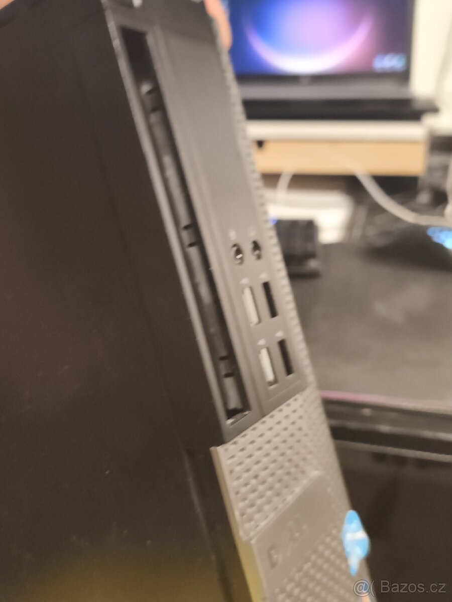 Prodám počítač Dell OptiPlex 790
- 4