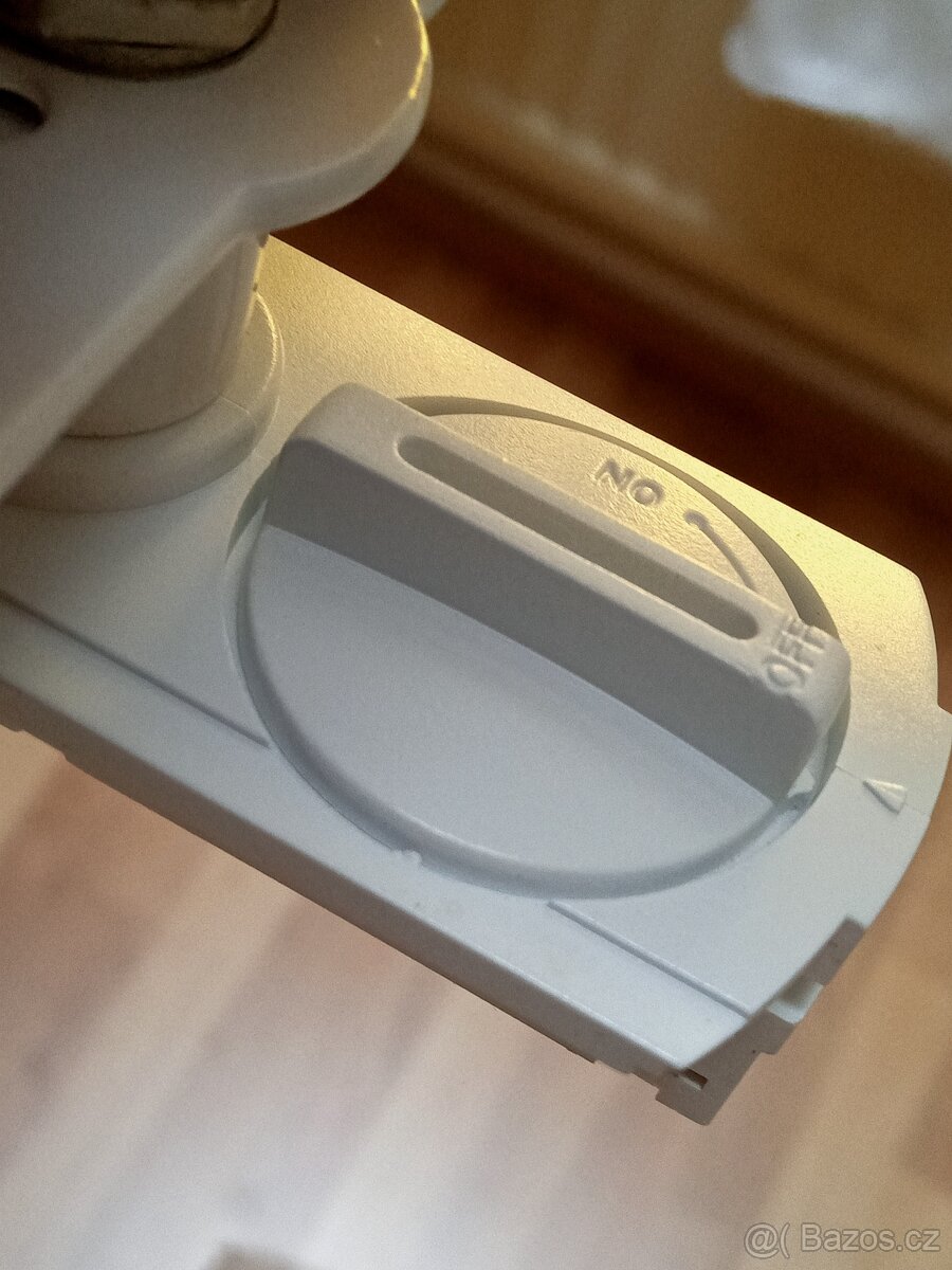 Nová celokovová bodovka (světlo) - 4