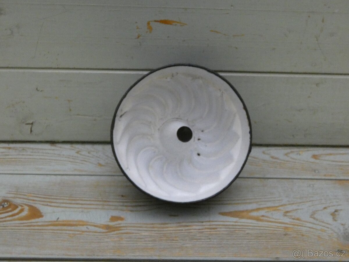 Modrá smaltovaná bábovka - 4