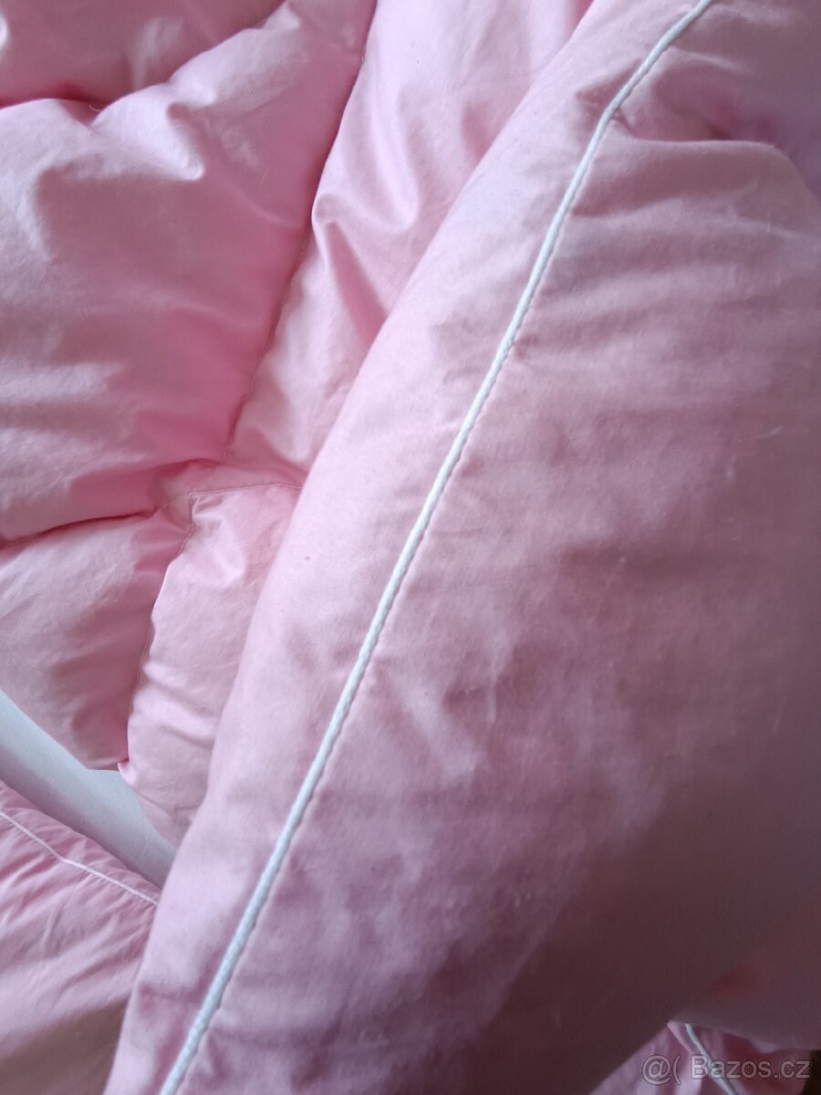 Péřový polštář a přikrývka do postýlky - 4