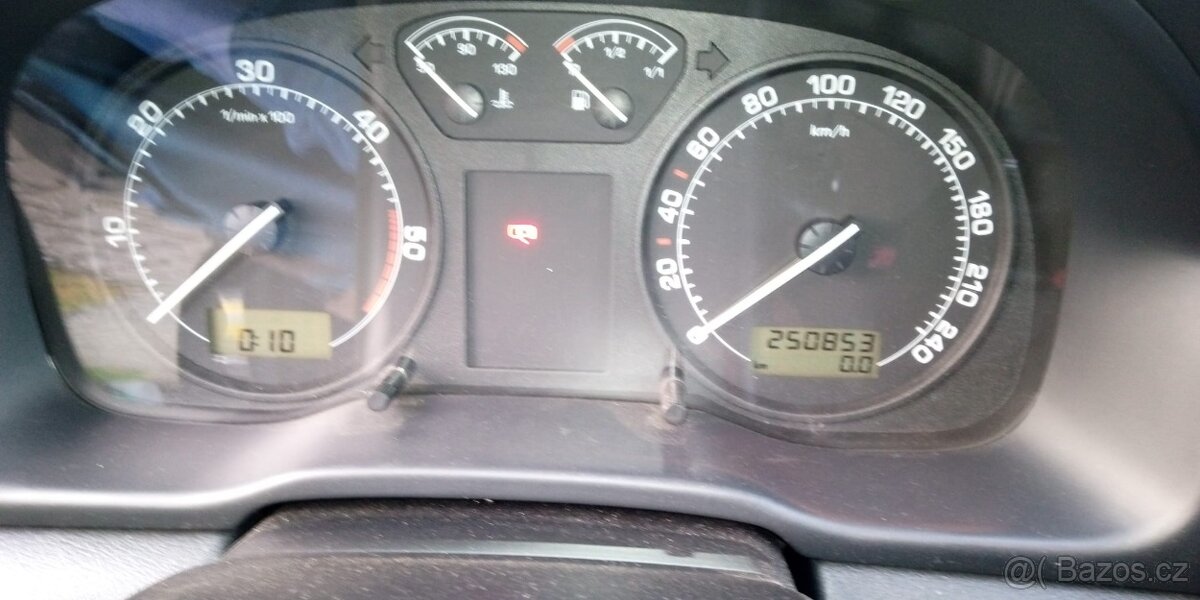 Prodám Octavia 1.9 TDI - 4