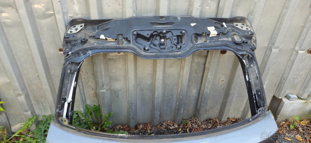 Viko kufru range rover velar L560 - 4