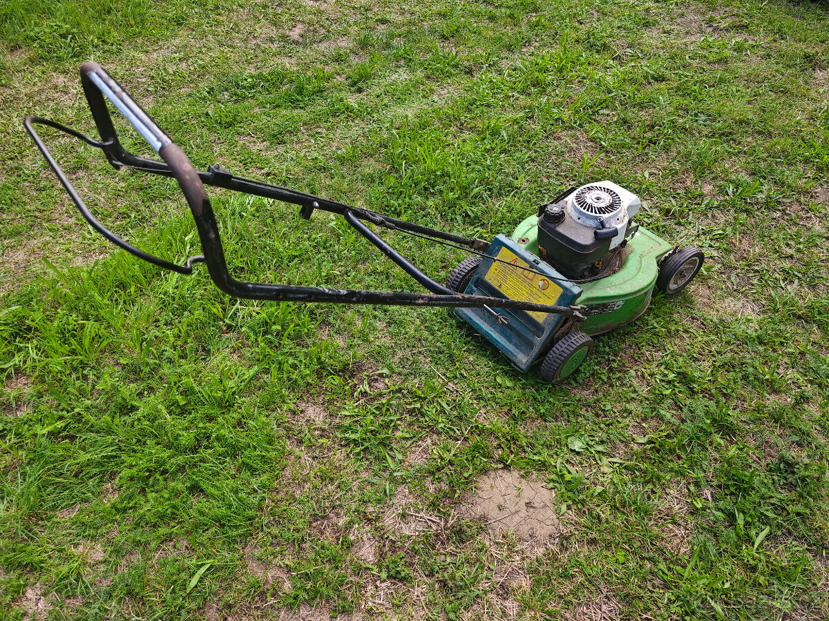 Prodám benzínovou sekačku Golf Germany Prisma 37 - 4