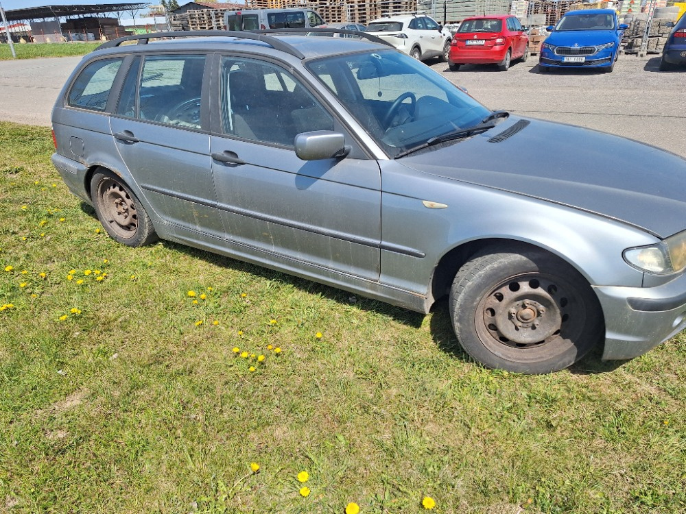 BMW řada 3 320D - 4