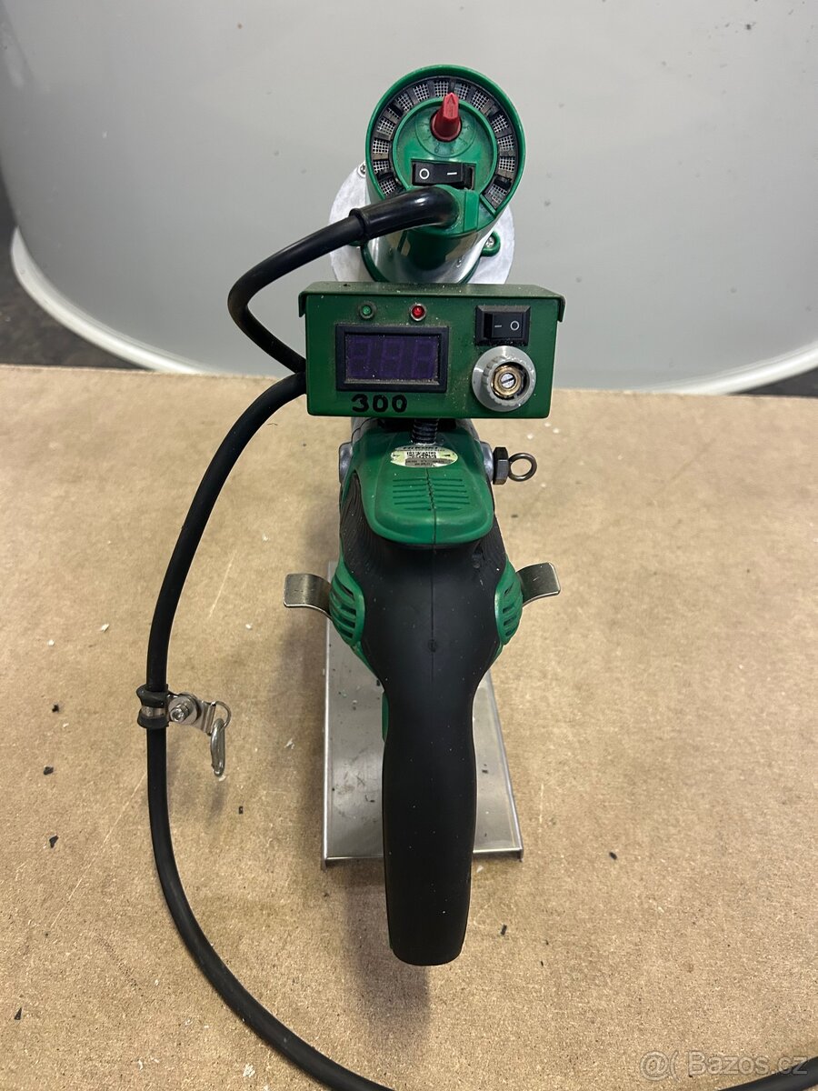 Prodám Extruder na svařování plastů LST600A - 4