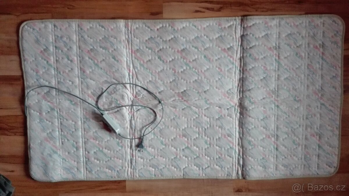 Elektrická vyhřívaná podložka zn. UFESA - 4
