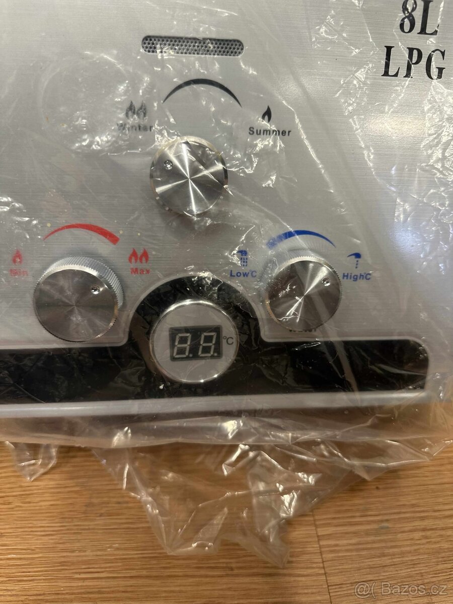 Ohřívač vody – průtokový plynový 8L LPG, nový, jen rozbalený - 4
