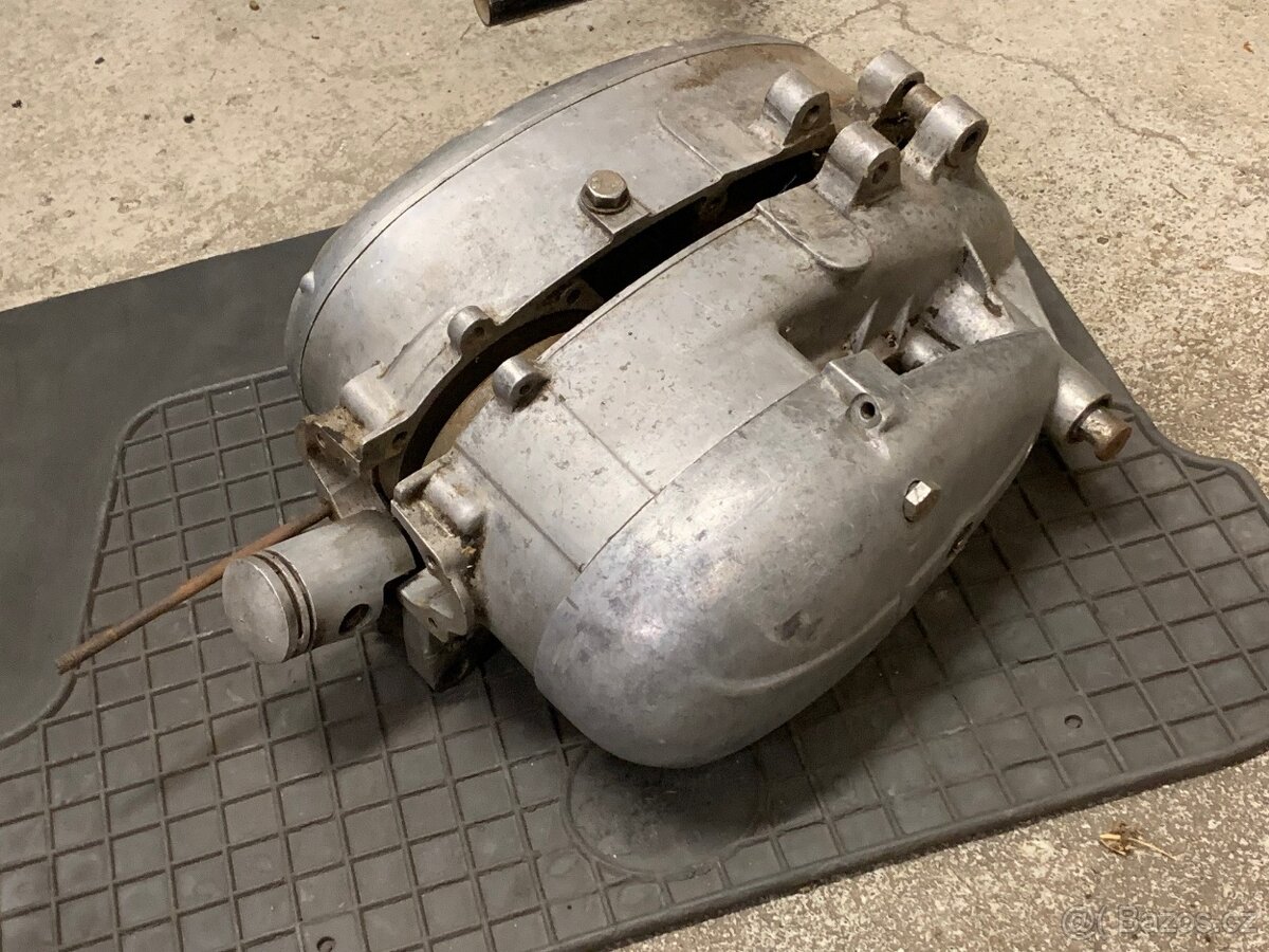 Nekompletní motor Jawa 50 Pionýr - 4