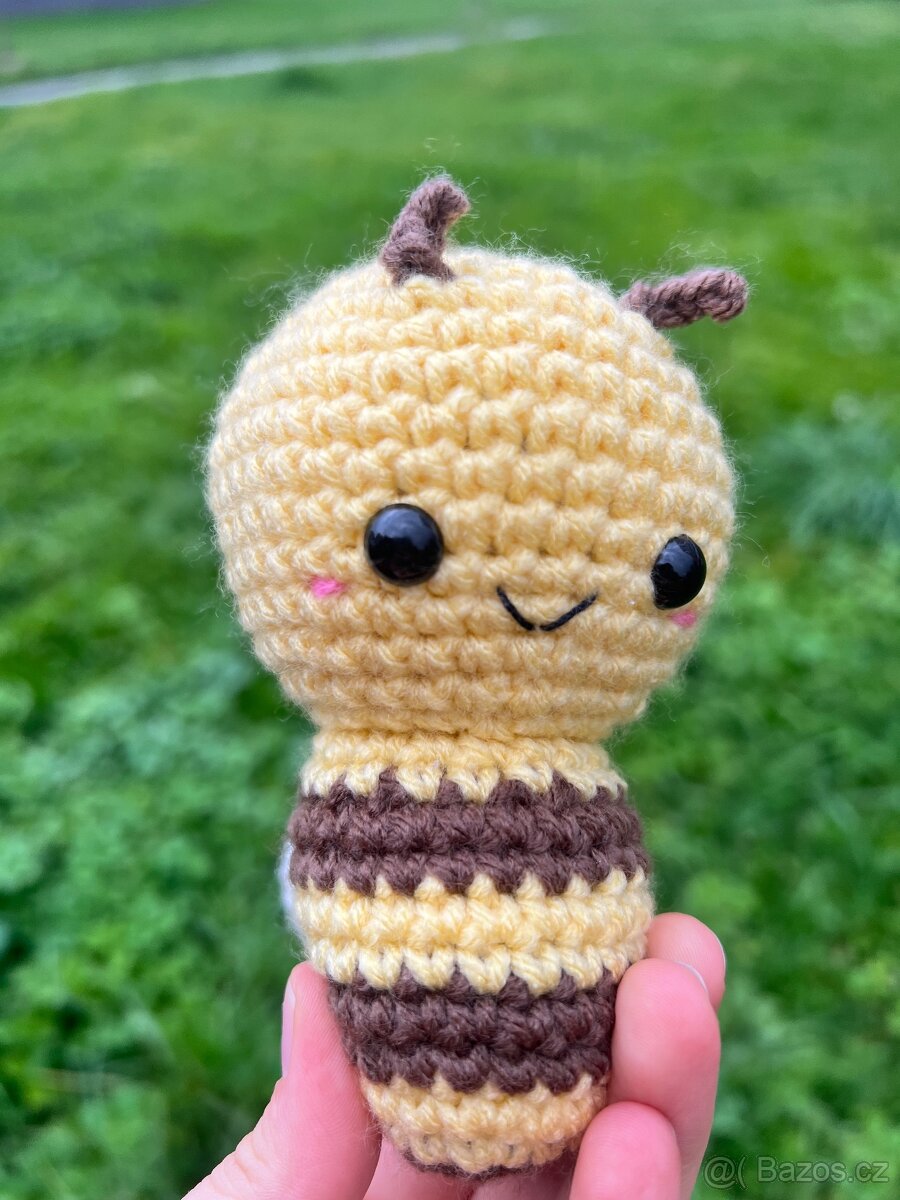 Háčkovaná hračka - včela, čmelák, vosa - 4