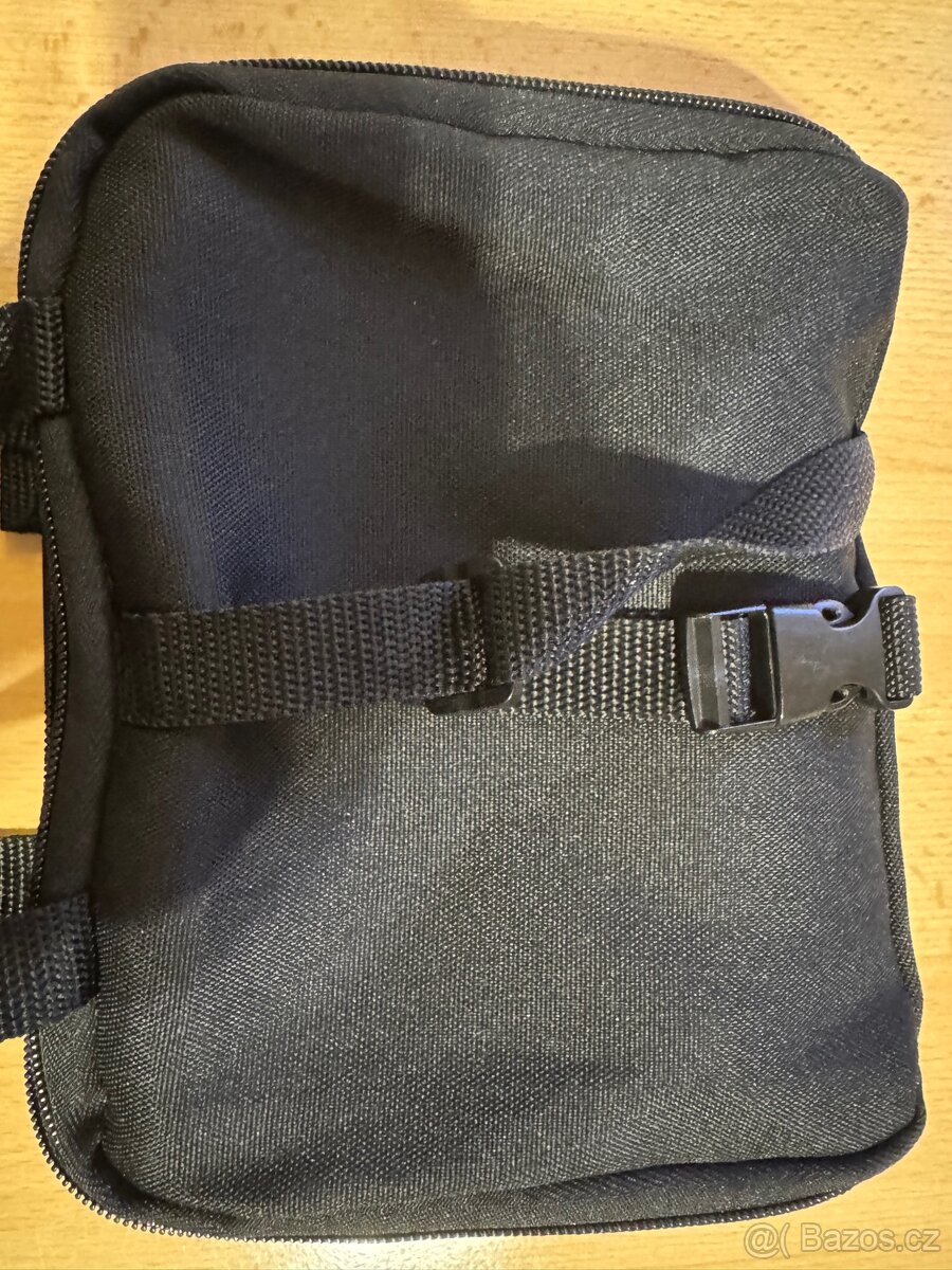 DVD přehrávač Hyundai PDP 721 + příslušenství - 4