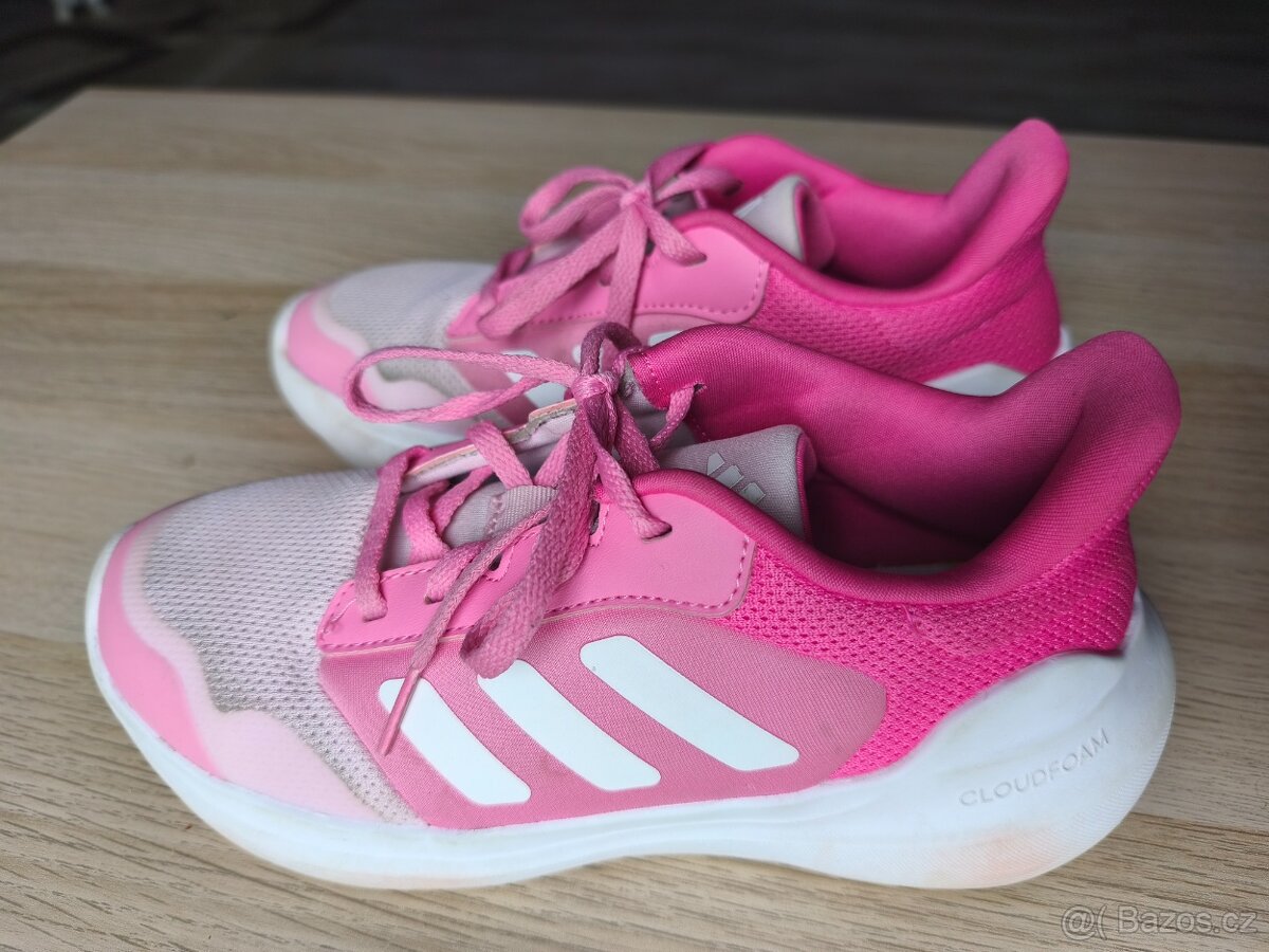 Prodám dětské sportovní boty vel.36 - 4