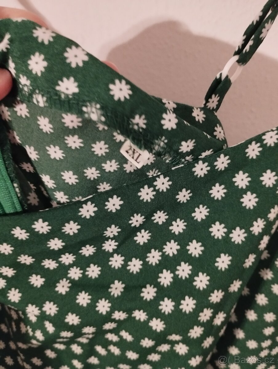 Krásné zelené šaty - 4