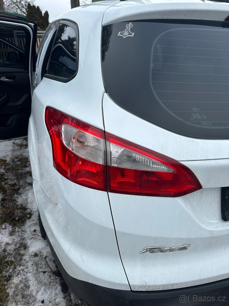 Ford Focus III 1.6 i Díly - 4