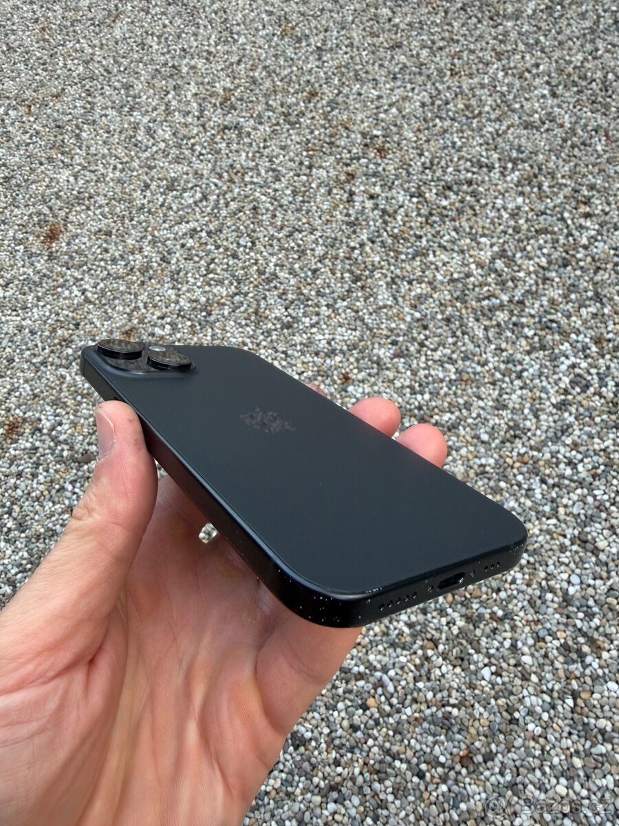 IPhone 15 - 4