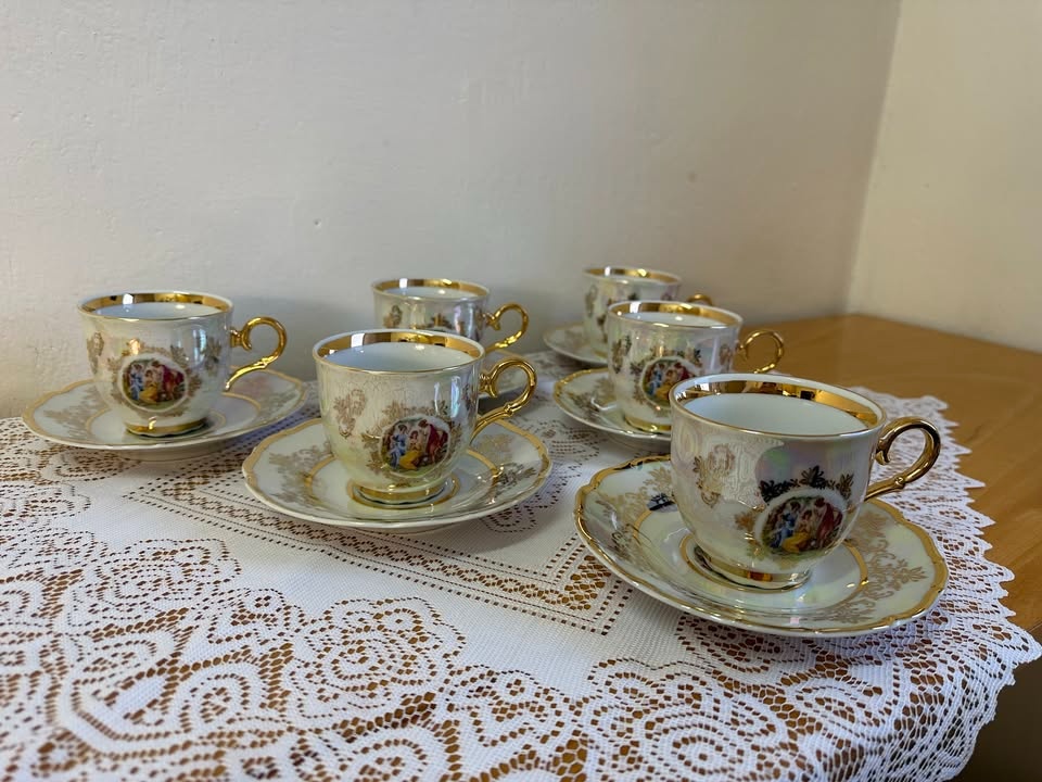 Kávový/čajový set 15ks,TŘI GRÁCIE,zlatá/perleťová, nepoužité - 4