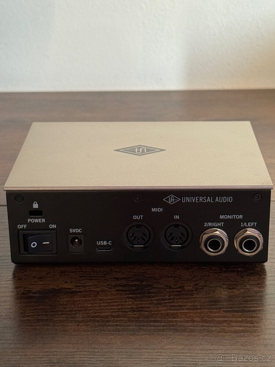 NEUMANN TLM 102 STUDIO + Universal Audio Volt 1 - 4