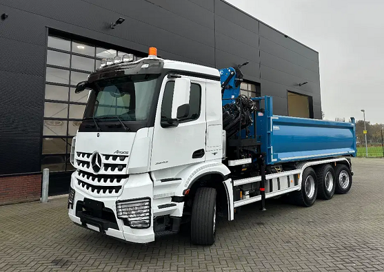 Mercedes-Benz Arocs 3243 8x4 - sklápěč s hydraulickou rukou - 4