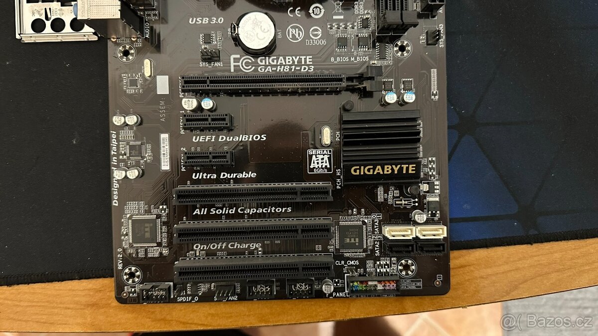 GIGABYTE GA-H81-D3 + i5-4460 (4C/4T) - 4