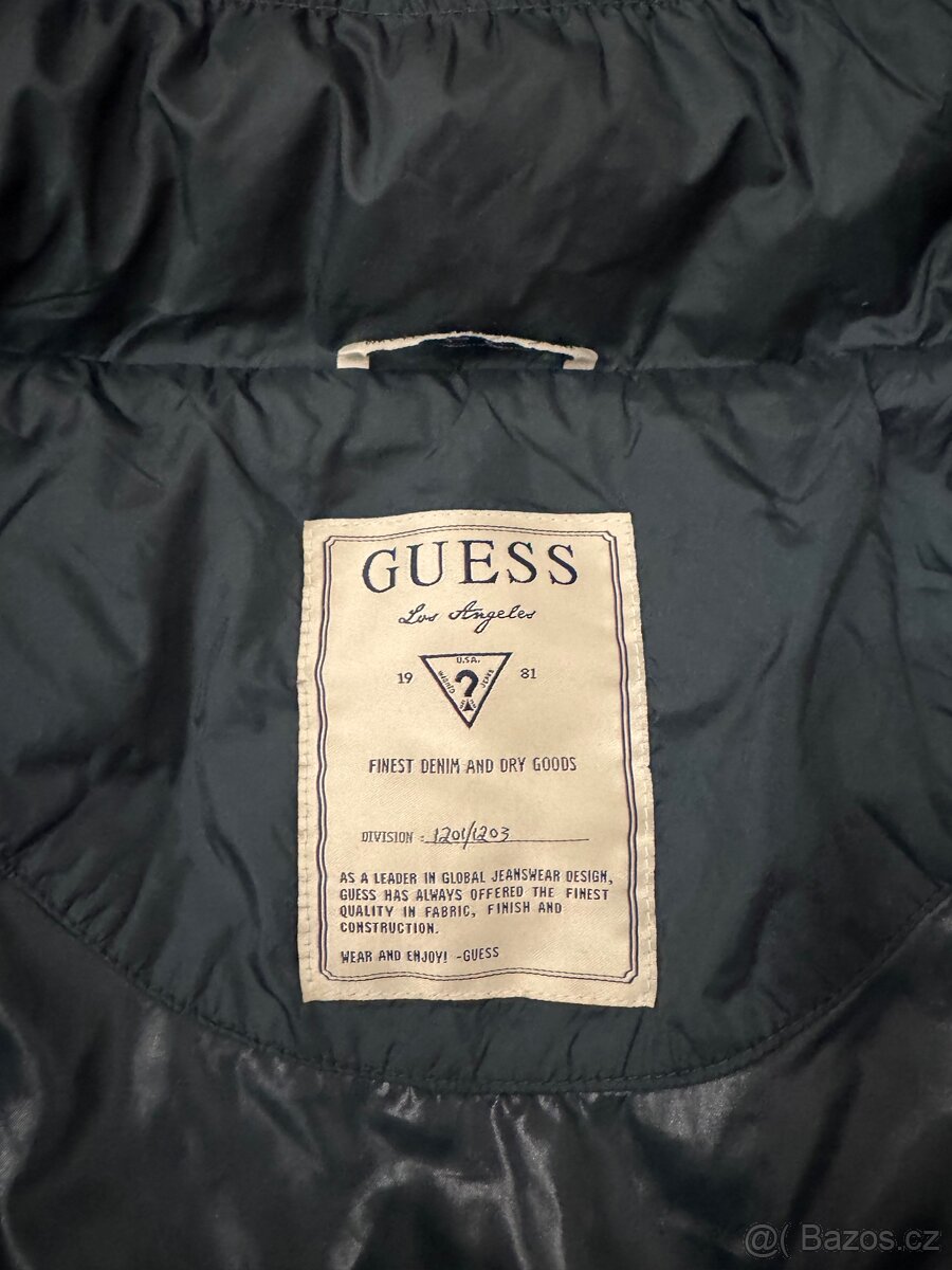 Vypasovaná péřová bunda Guess - 4