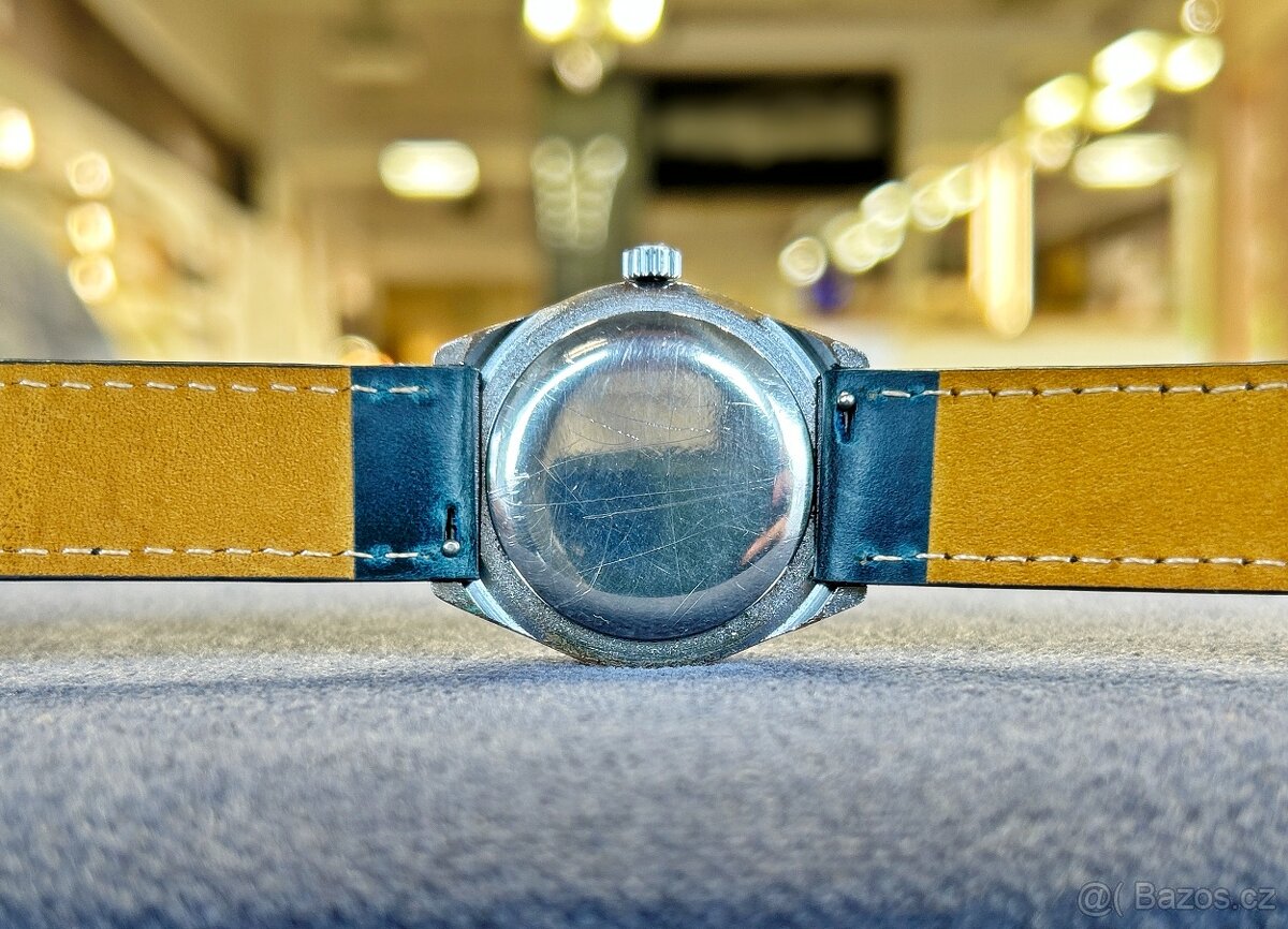 Československé Retro Vintage Mechanické hodinky PRIM Oceán - 4