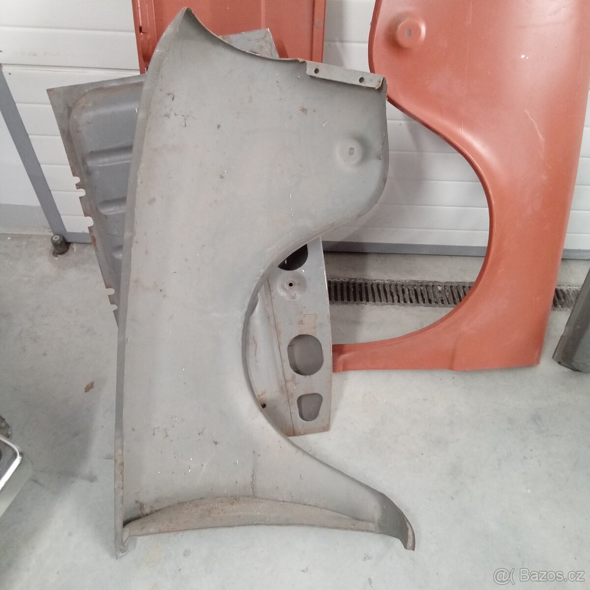 Nová plechařina Škoda 100, 110r - 4