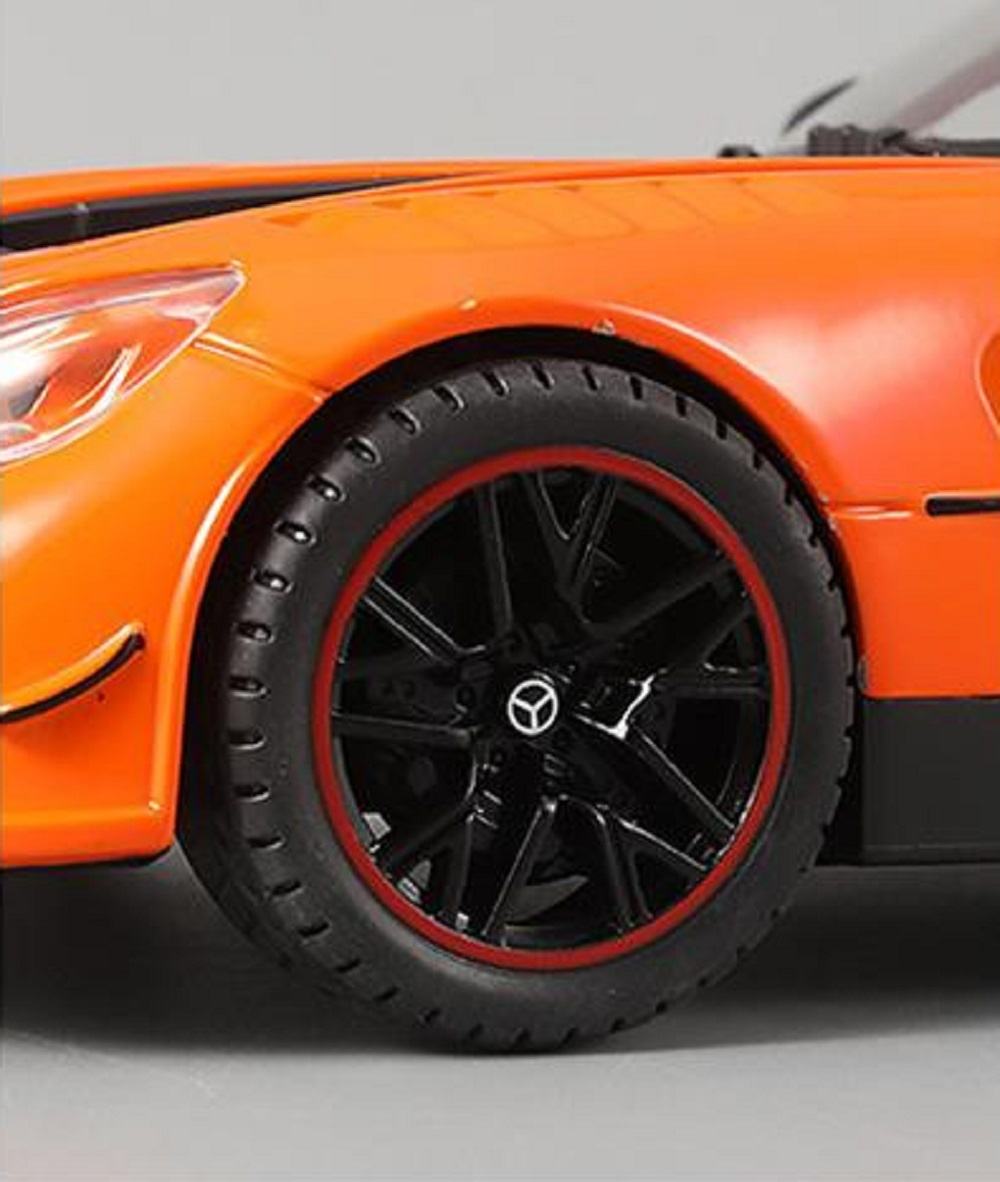 1:18 Mercedes Benz AMG GT zvuk+světla otvírací - 4