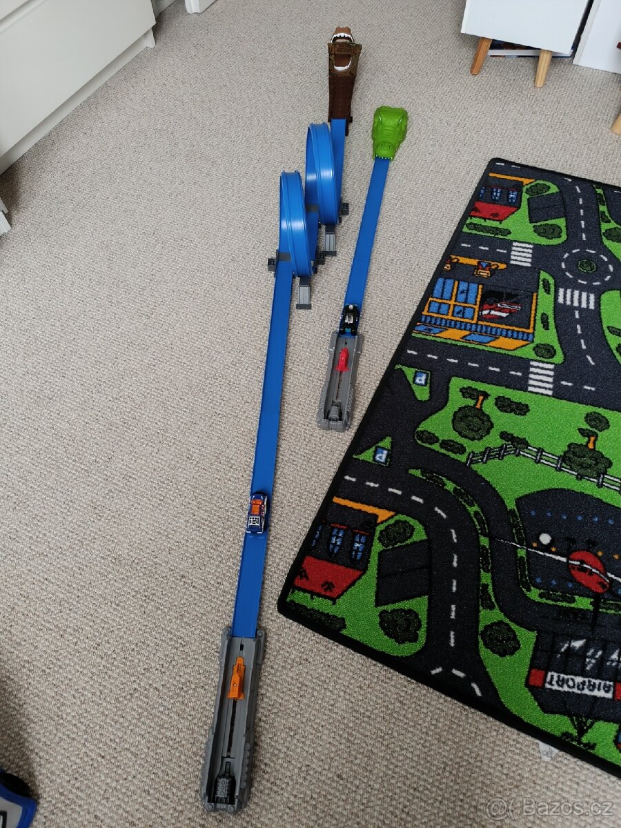 Zuru Metal Machines dráhy - 4