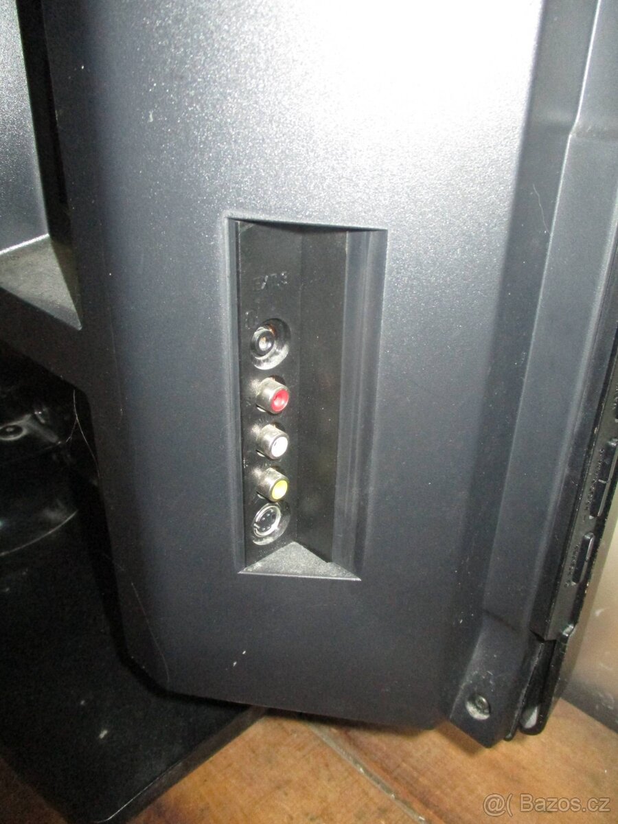 LCD televize 66cm PHILIPS (26 palců), nemá DVBT2 - 4