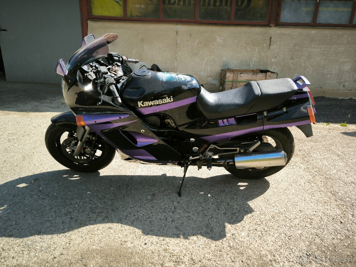 Kawasaki gpz 1000 rx - 4