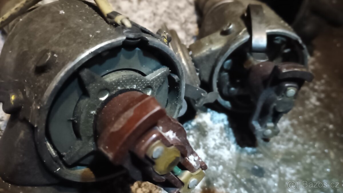 Dva rozdělovače ŠKODA magneton - 4