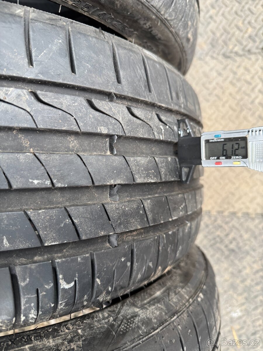 225/40/19 - Minerva letní sada pneu - 4