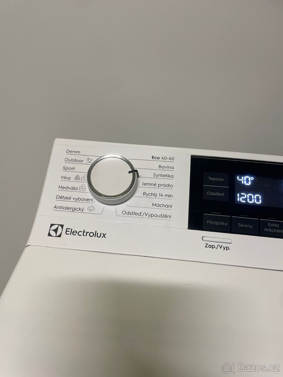 Pračka Electrolux EW6T3262C řady SensiCare 600 1300ot/min/ t - 4
