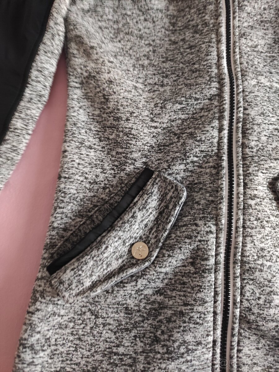 Delší silnější mikina vel.34 - 4