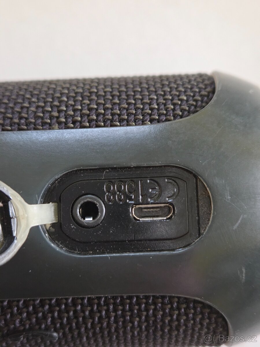 Reproduktor JBL Flip 3 - 4